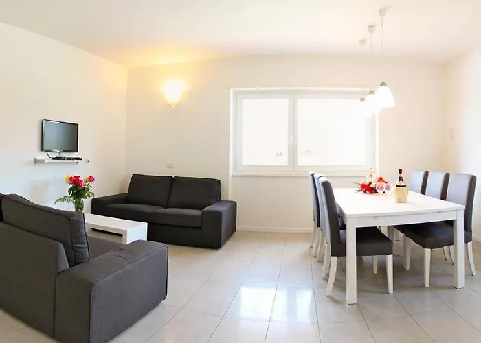 Girasole Casa Gialla 4* Colico