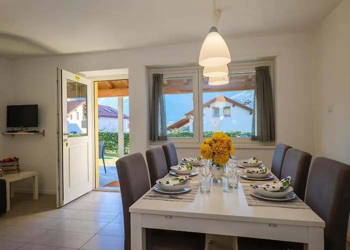 Girasole Casa Gialla 4* Colico