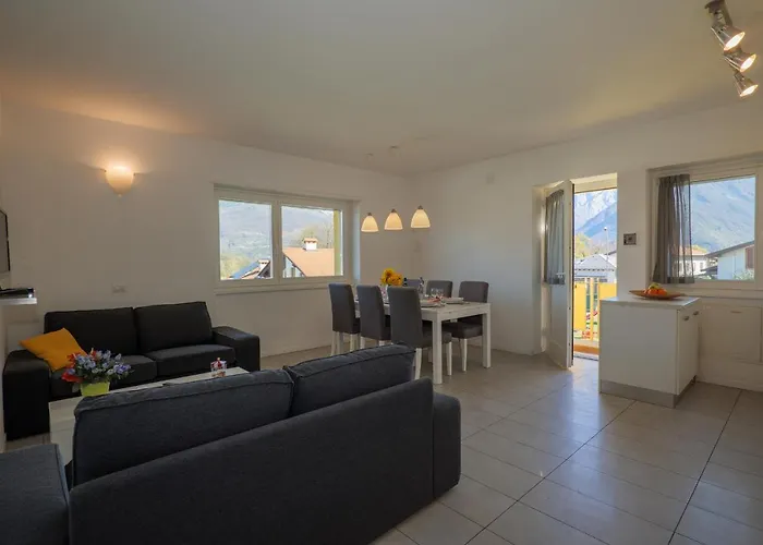 Girasole Casa Gialla 4*