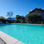 アパートホテル Girasole Casa Gialla 4*