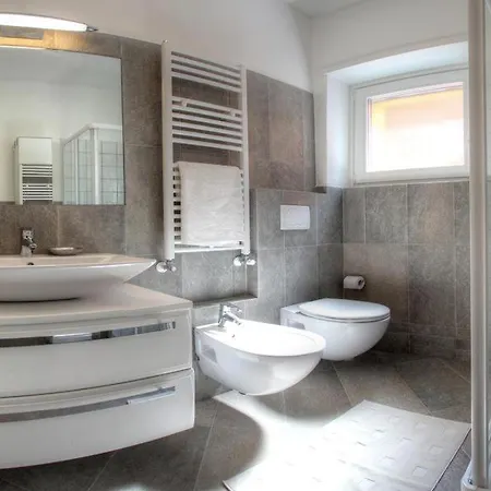 Apartmanhotel Girasole Casa Gialla