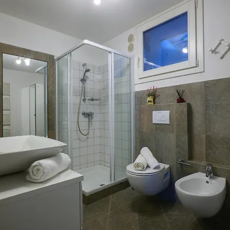 Girasole Casa Gialla 4* Colico