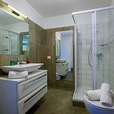 Apartmanhotel Girasole Casa Gialla 4*