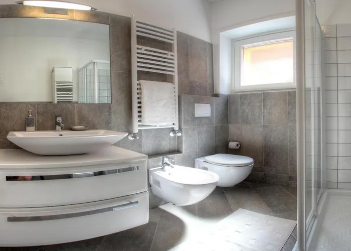 Aparthotel Girasole Casa Gialla