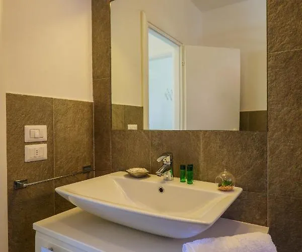 Girasole Casa Gialla Colico