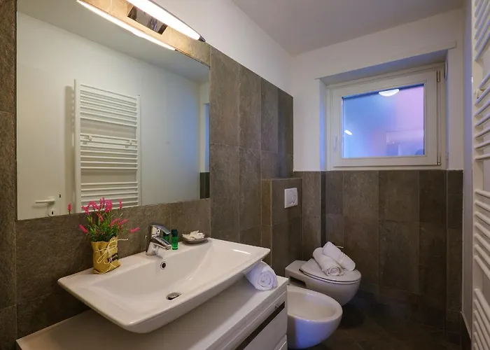 Girasole Casa Gialla Colico