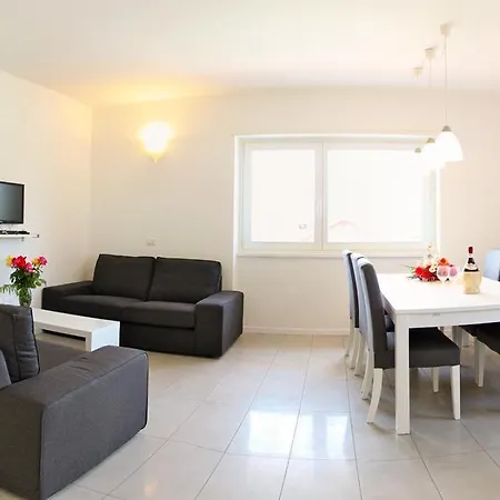 Girasole Casa Gialla 4* コーリコ