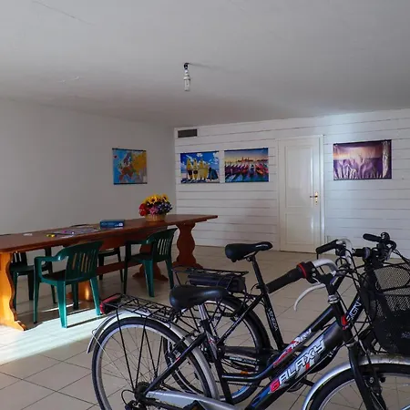 Girasole Casa Gialla コーリコ