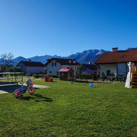 Girasole Casa Gialla Aparthotel