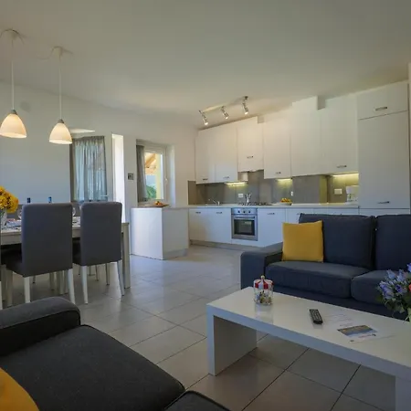 Girasole Casa Gialla